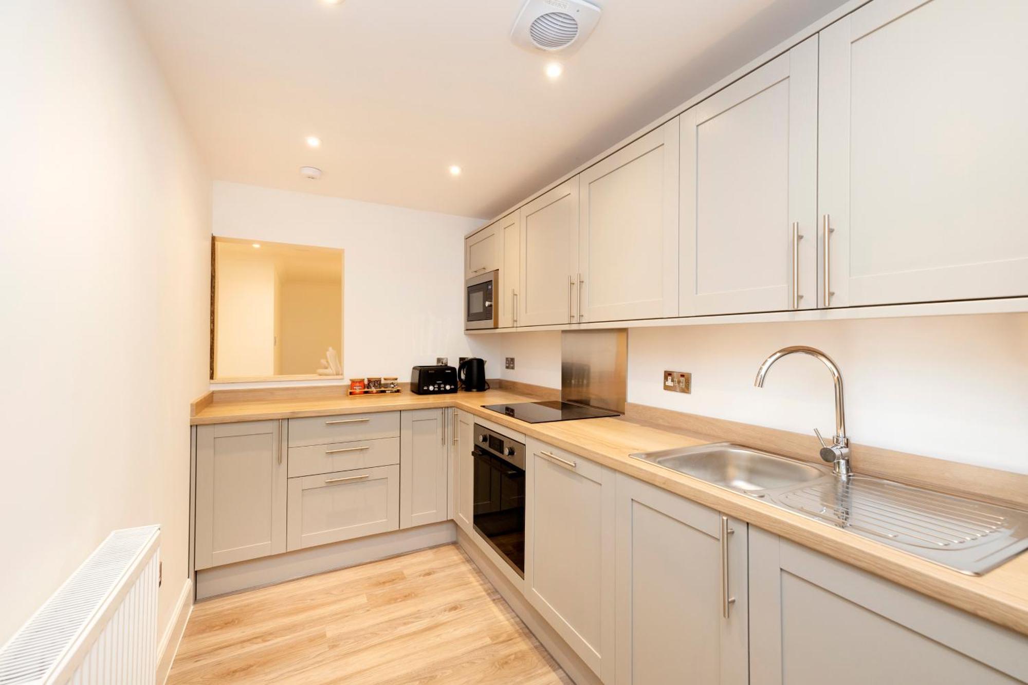 Joivy 3Br Flat In Haymarket With Free Parking Edinburg Exteriör bild