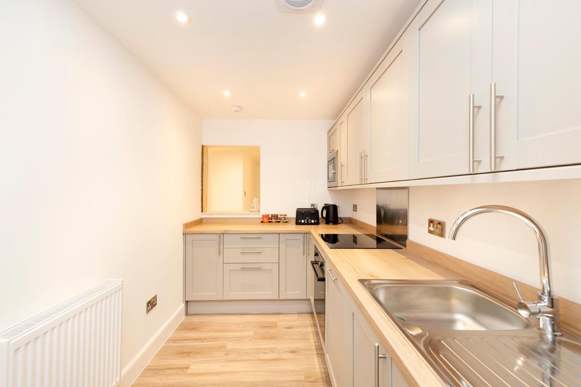 Joivy 3Br Flat In Haymarket With Free Parking Edinburg Exteriör bild